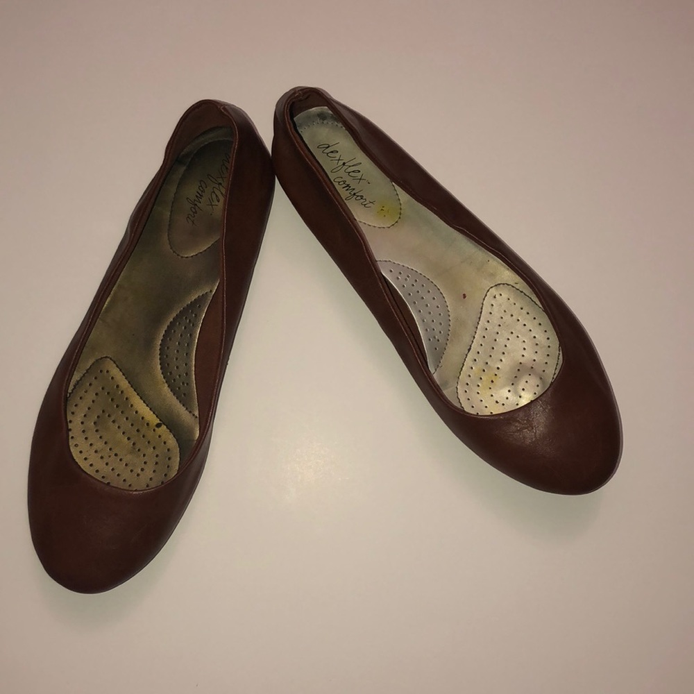 Brown dexflex flats 12W